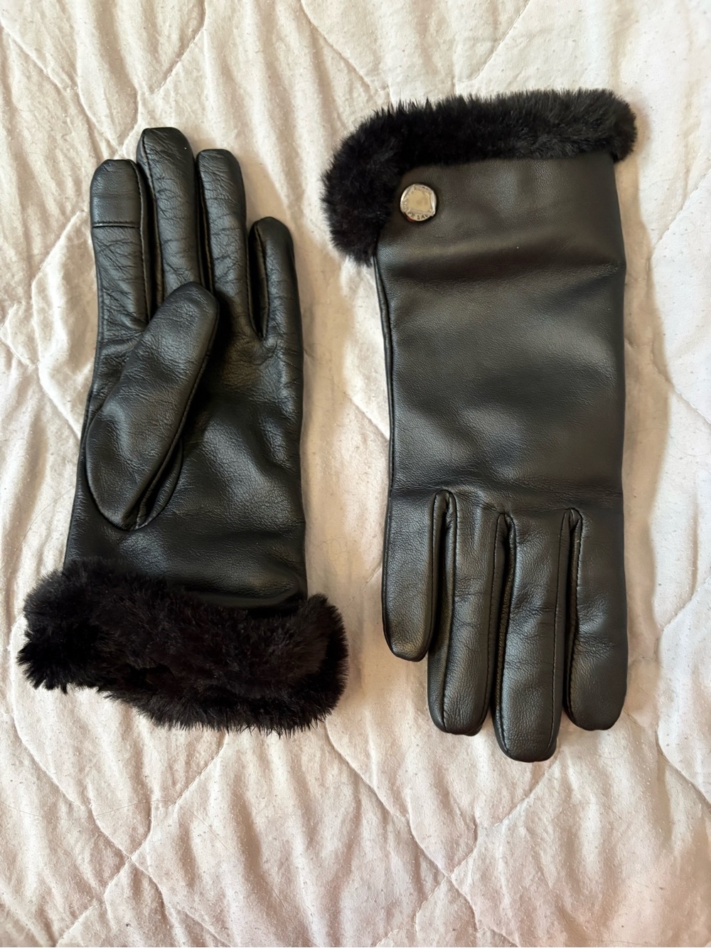 Never worn - Ralph Lauren Black Leather Gloves with Black Fur Trim
